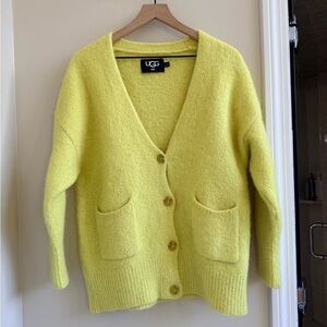 UGG Women's Jaelyn Cardigan Alpaca Wool
Blend V-Neck Lime Yellow Sz Small